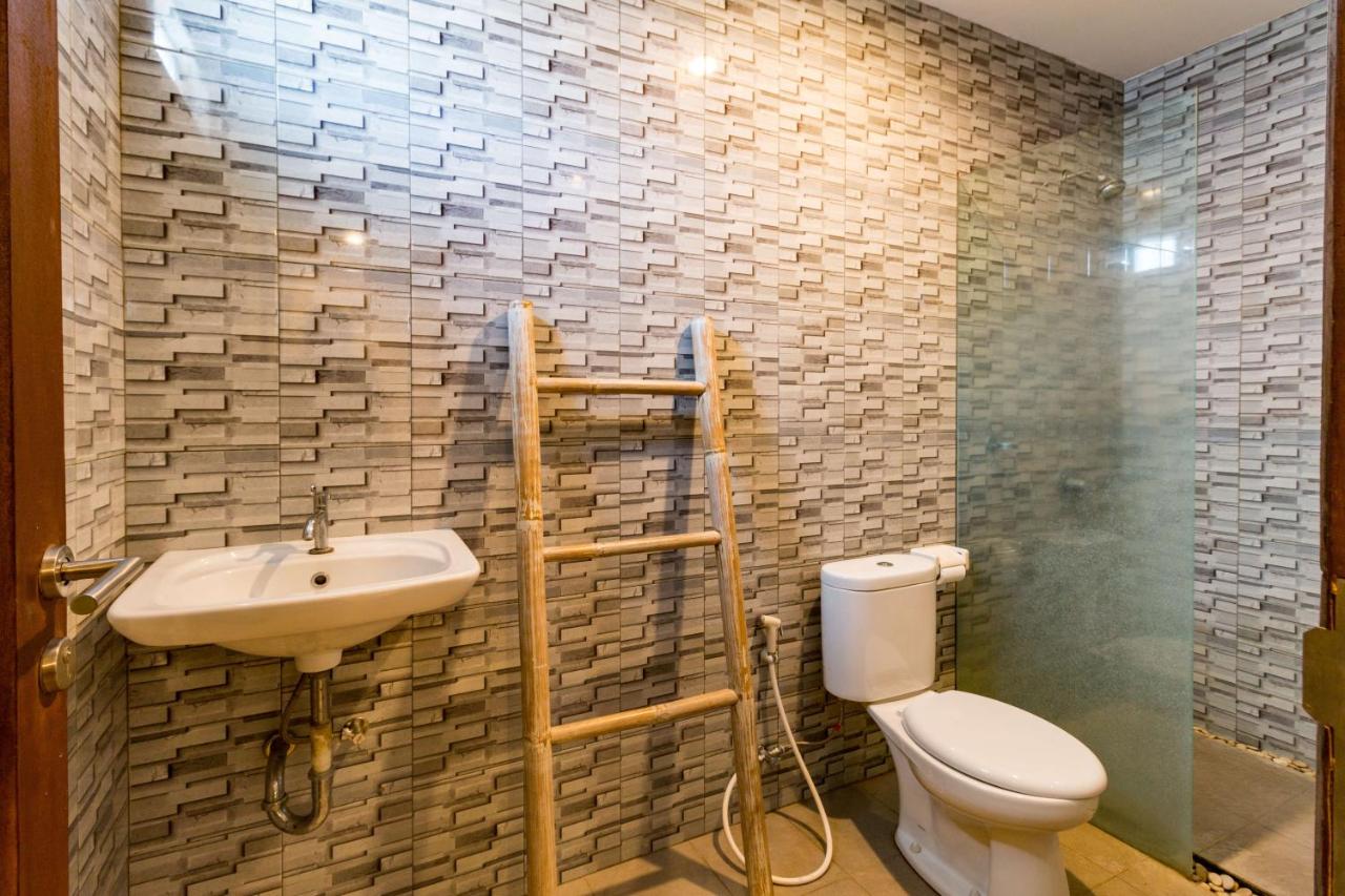 Dicky Guest House Batu Bolong - 3