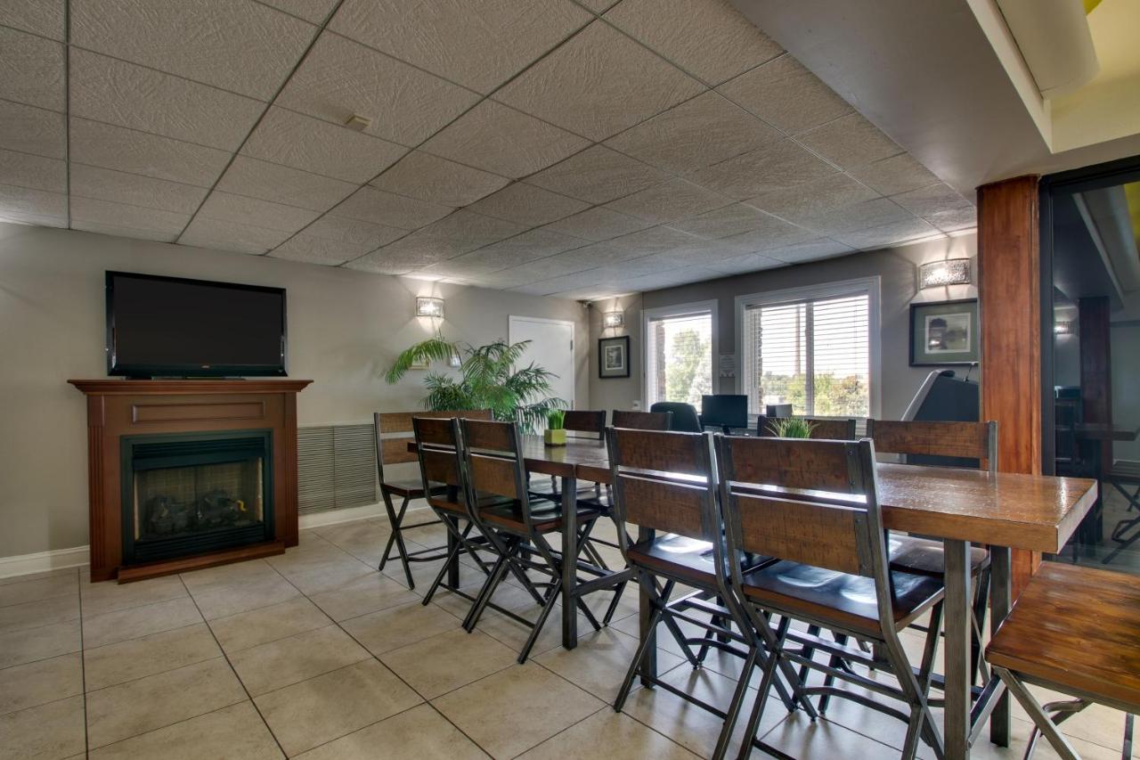 Greenfield Inn & Suites Elizabethtown, KY I65 Exit 94 — photo 12