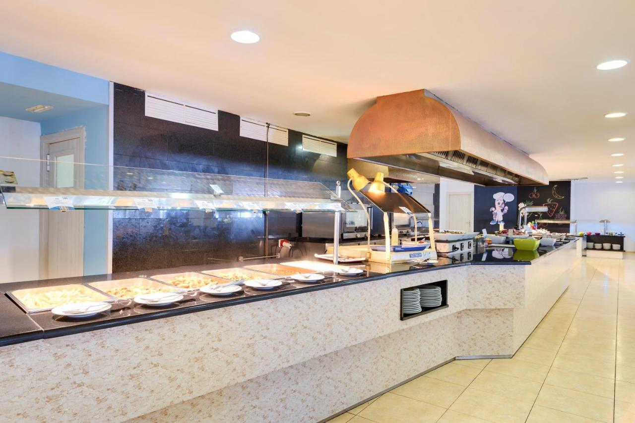 Marinda Garden Aparthotel, Cala en Bosc, Spain - Booking.com