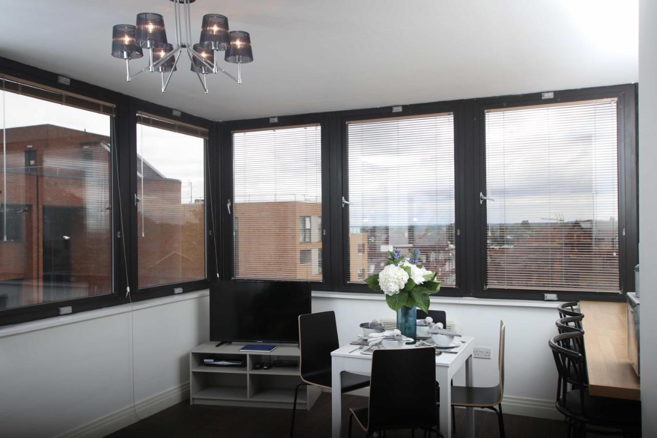 Aisiki Living at Upton Rd, Multiple 1, 2, or 3 Bedroom Apartments, King or Twin beds with FREE WIFI and FREE PARKING photo