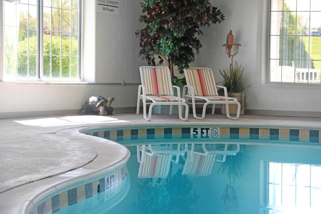 Essenhaus Inn & Conf. Center — photo 4