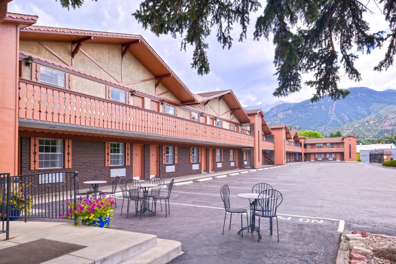 Villa Motel at Manitou Springs — photo 13