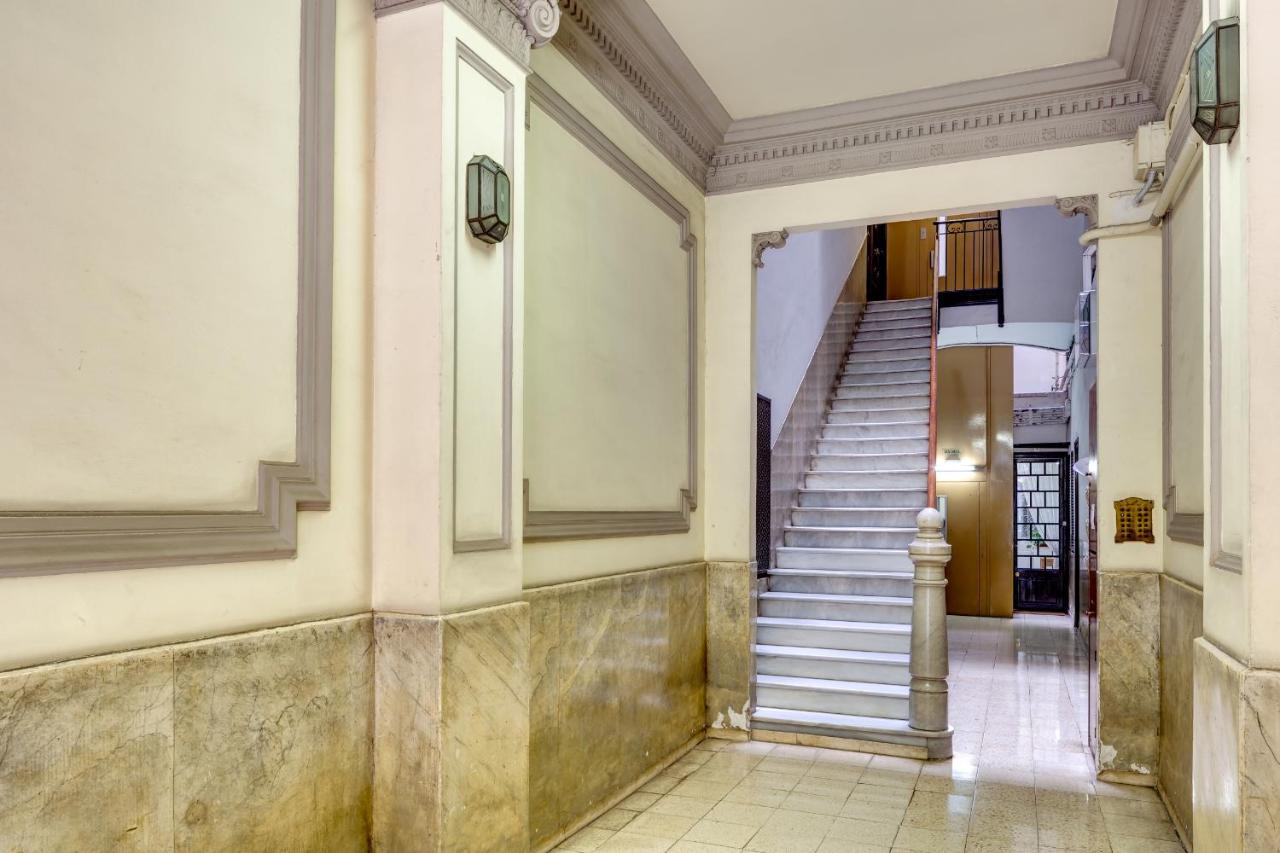 Renovated & Classic 3-Bedroom Sagrada Familia Apt., Barcelona ...
