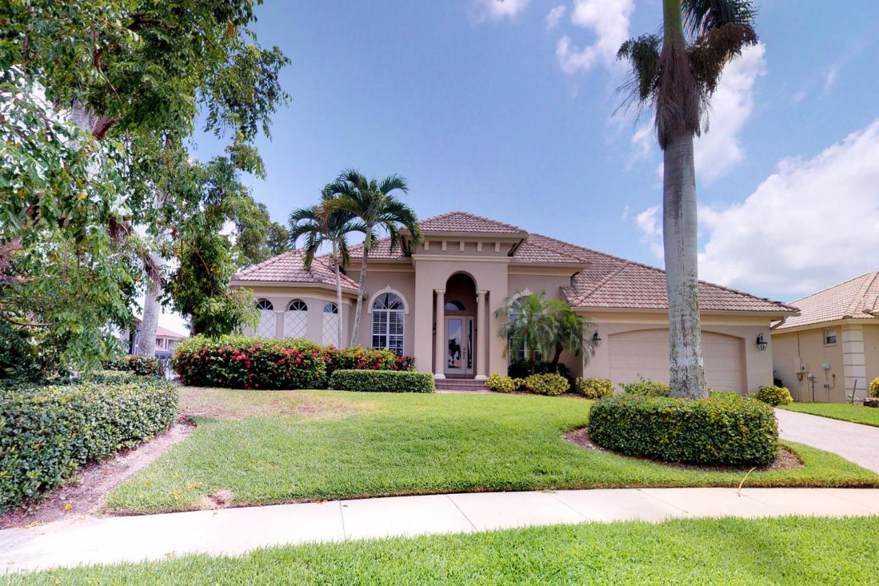 Vacation Home Marco Polo Island Fl Booking Com Marco Polo Island Fl Booking Com, Home Styles Marco Island King Bed