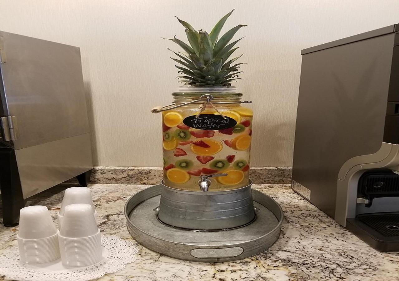 Club Hotel Nashville Inn & Suites — photo 23