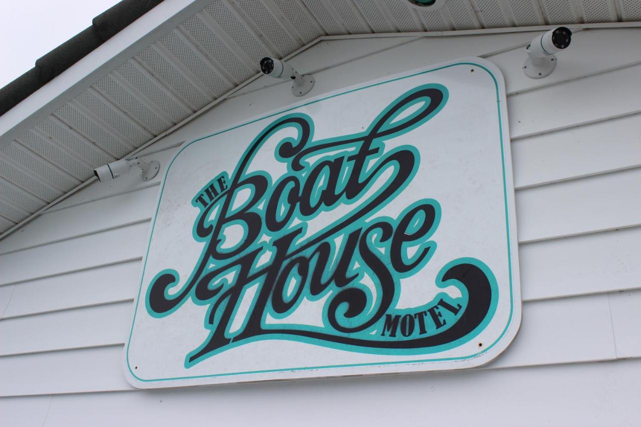 The BoatHouse — photo 22