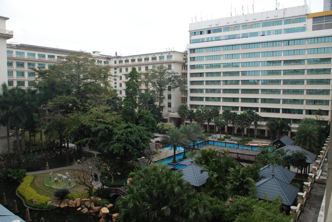 Dong Fang Hotel Guangzhou photo