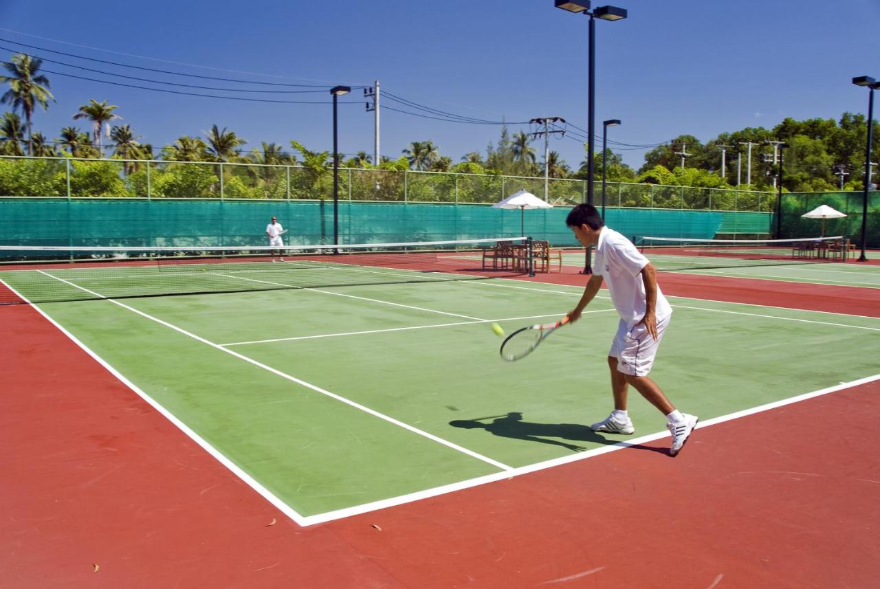 Tennis court: Anantara Mai Khao Phuket Villas