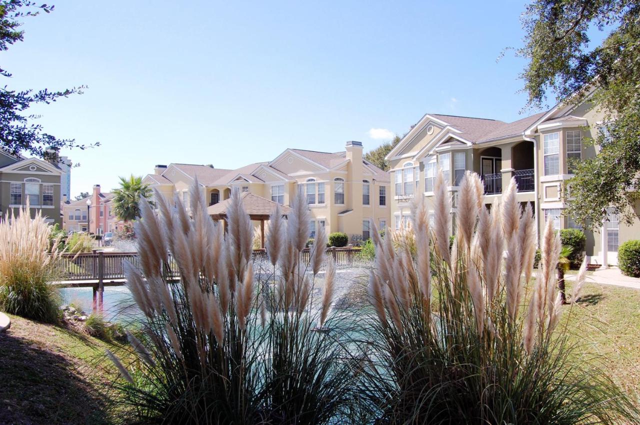 the quarters apartments gulfport ms 39503