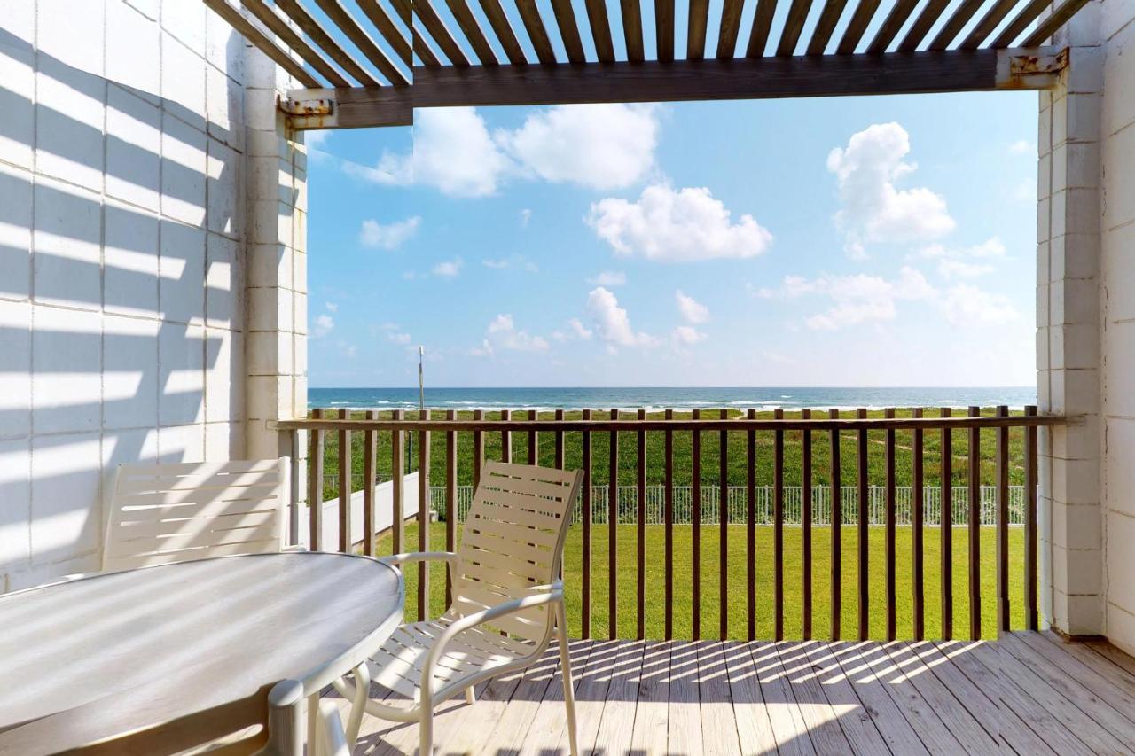 La Playa Condominiums — photo 15