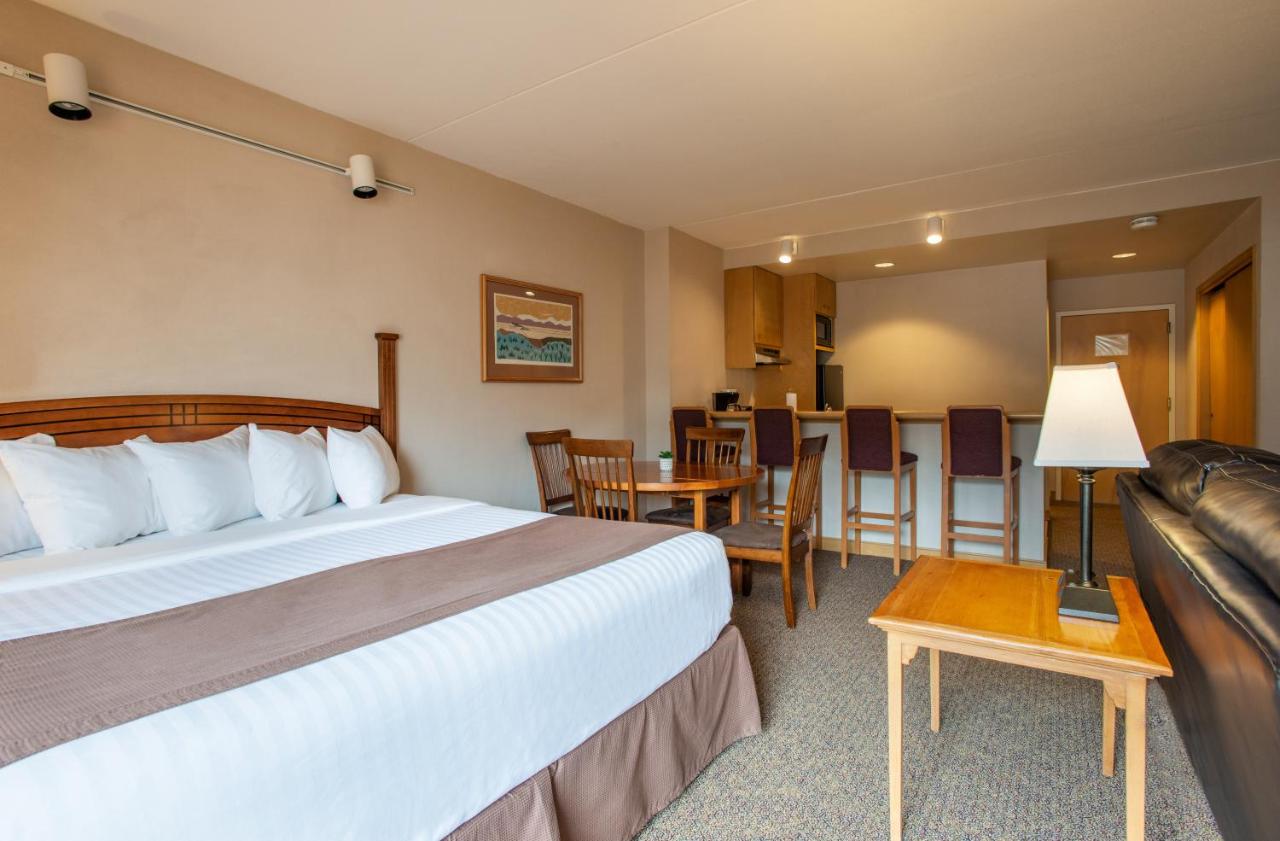 The Vintage Hotel — photo 16