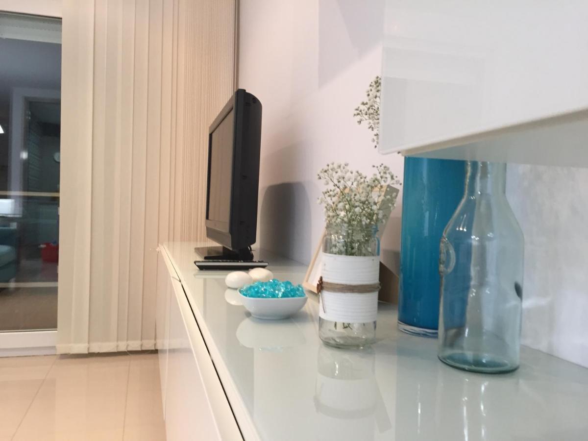 Apartment Avenida Sudamerica, Roquetas de Mar, Spain ...