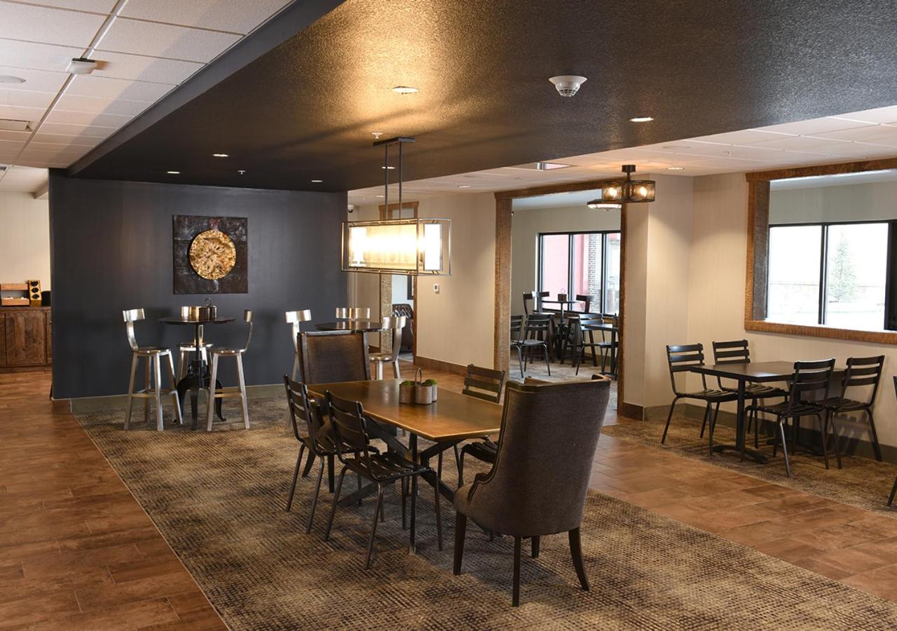 Stoney Creek Hotel Tulsa - Broken Arrow — photo 17