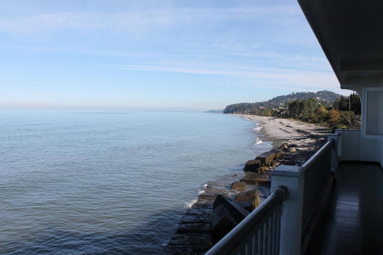 Beach: Golden Anchor