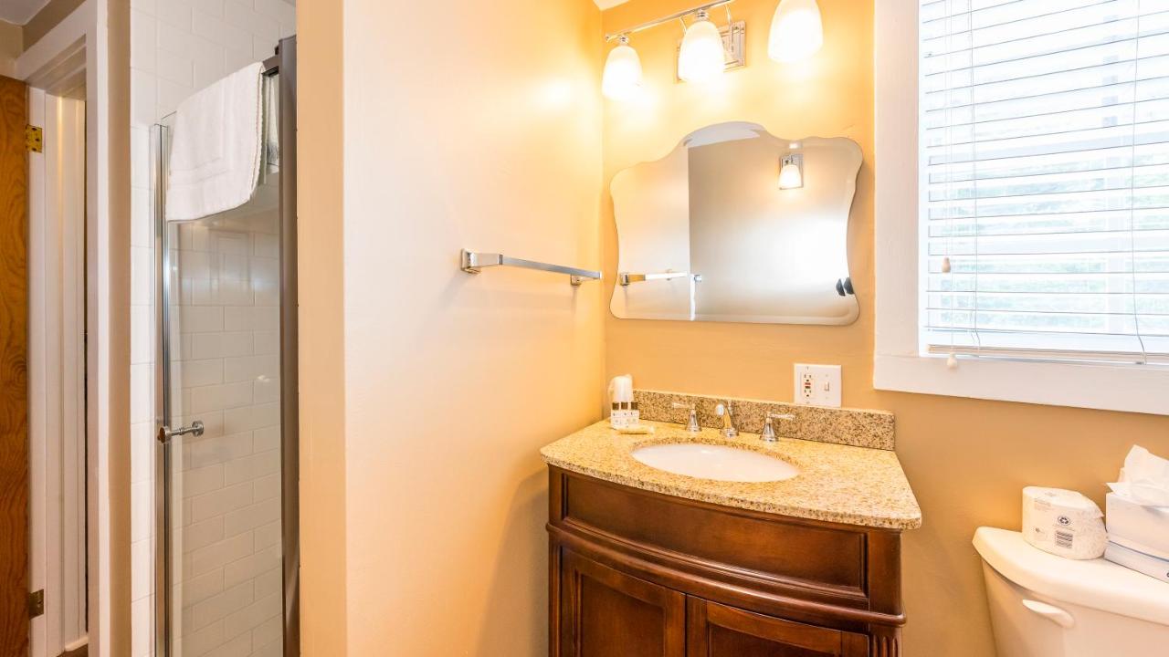 L'Habitation Guesthouse- Adult Exclusive — photo 22