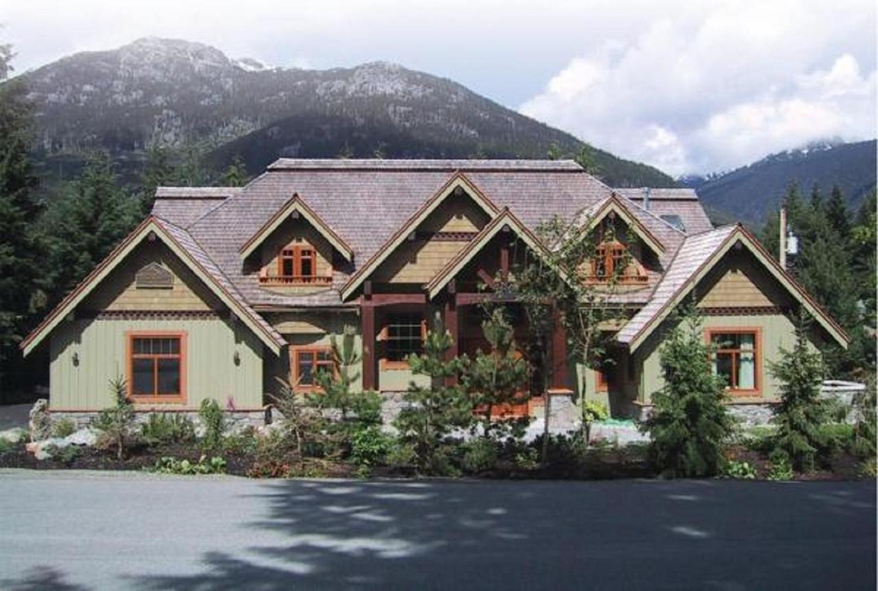 Whistler Alpine Chalet Retreat & Wellness photo