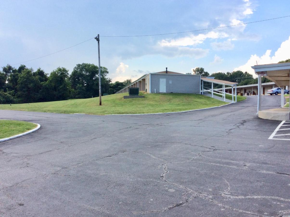 Village Inn — photo 17