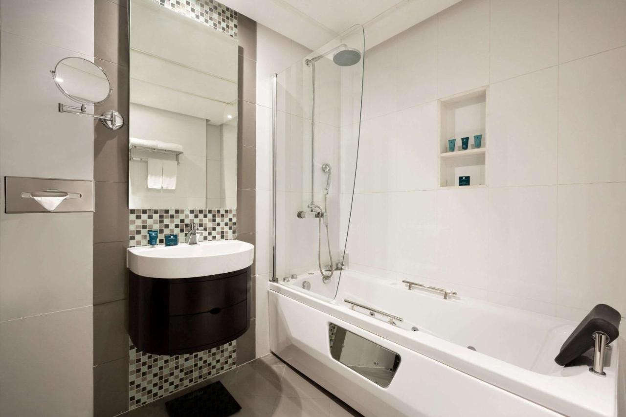 Wyndham Garden Manama photo