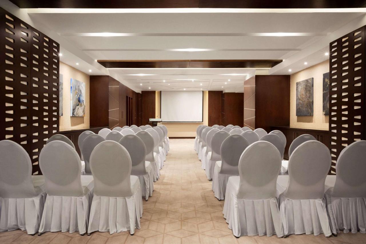 Wyndham Garden Manama photo