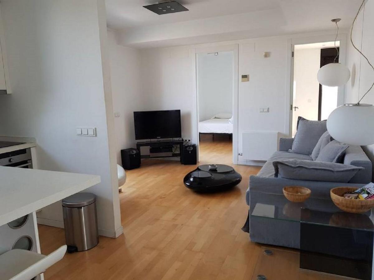Lovely 2 BR Terrace Wifi Parking AC Heating Attic, Valencia ...