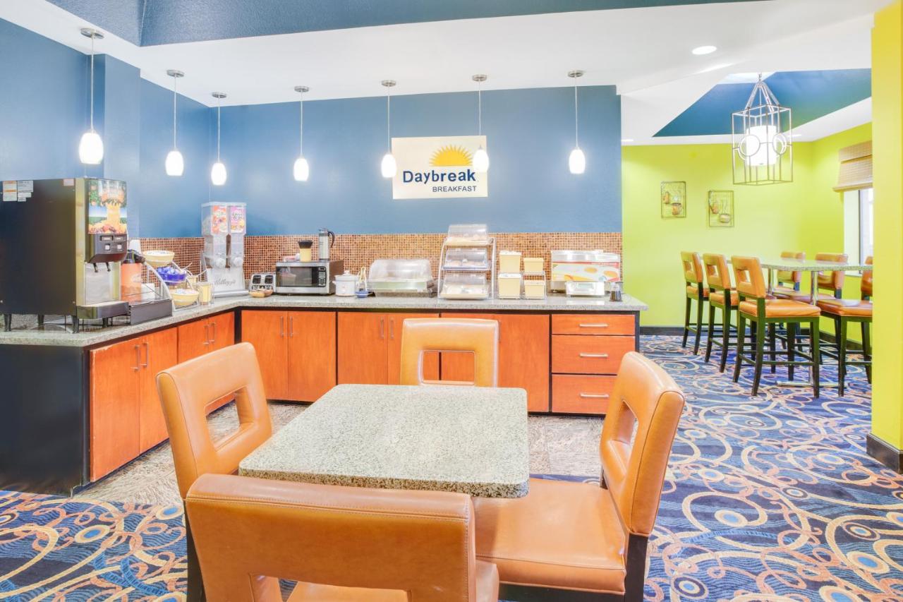 Executive Inn — photo 12