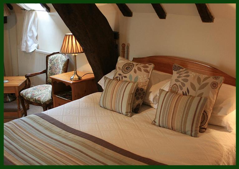 The Crown Country Inn - Laterooms