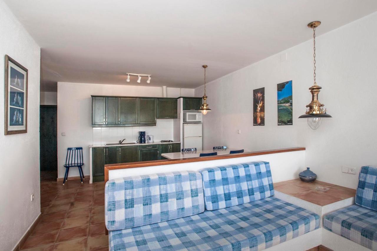 Apartaments El Berganti en Canyelles Petites, Roses ...