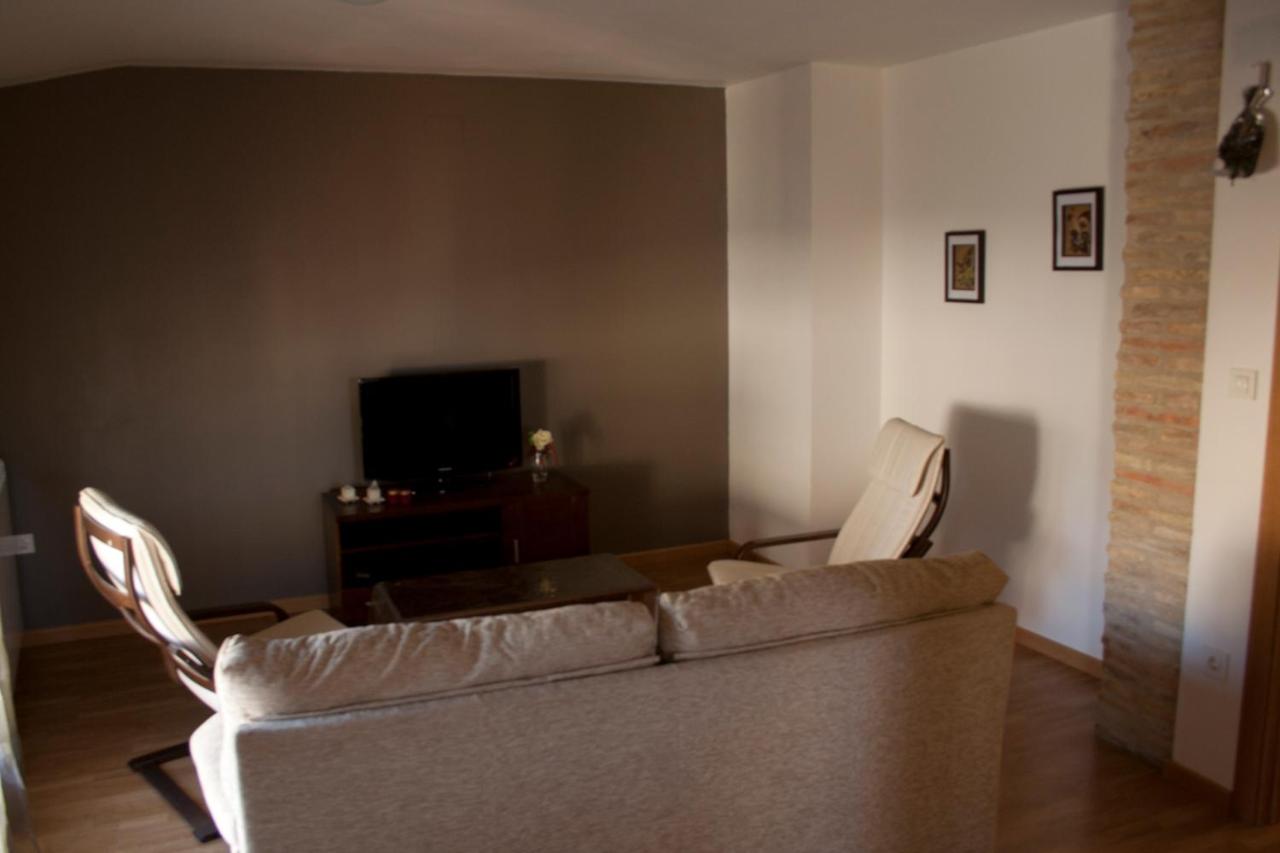 Casa Abellanas, Apiés – Precios actualizados 2022