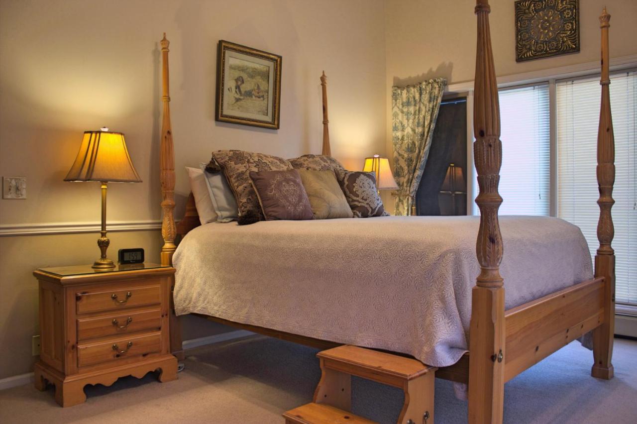 Black Bear Manor — photo 18