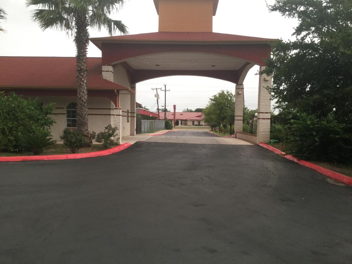 Luxury inn — photo 10