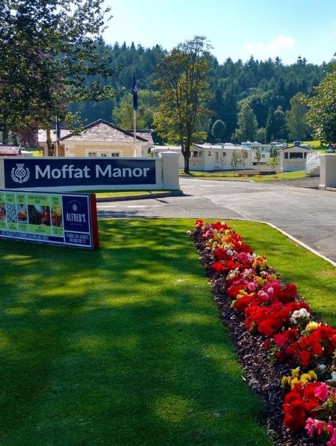 Moffat Manor Holiday Park - Laterooms