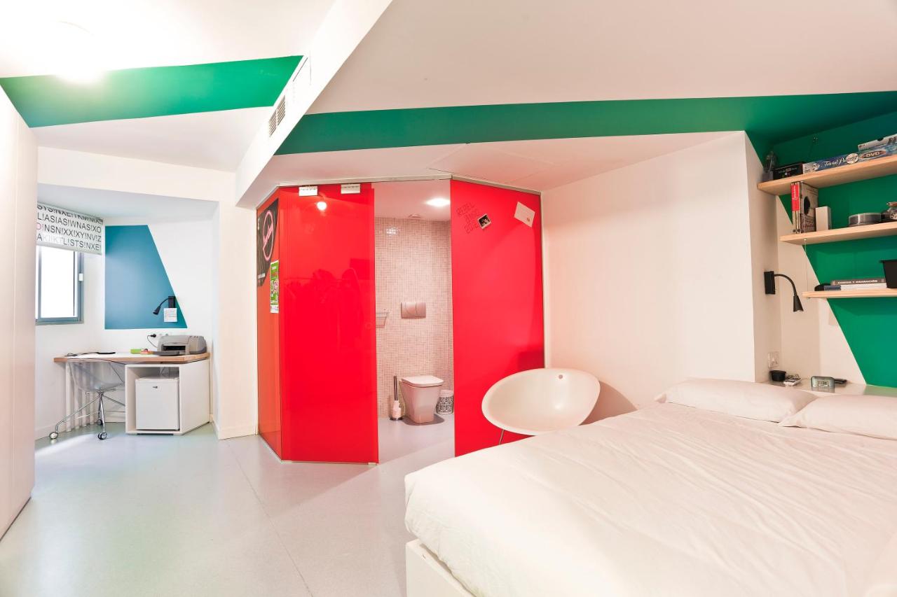 Students XD, Granada – Updated 2022 Prices