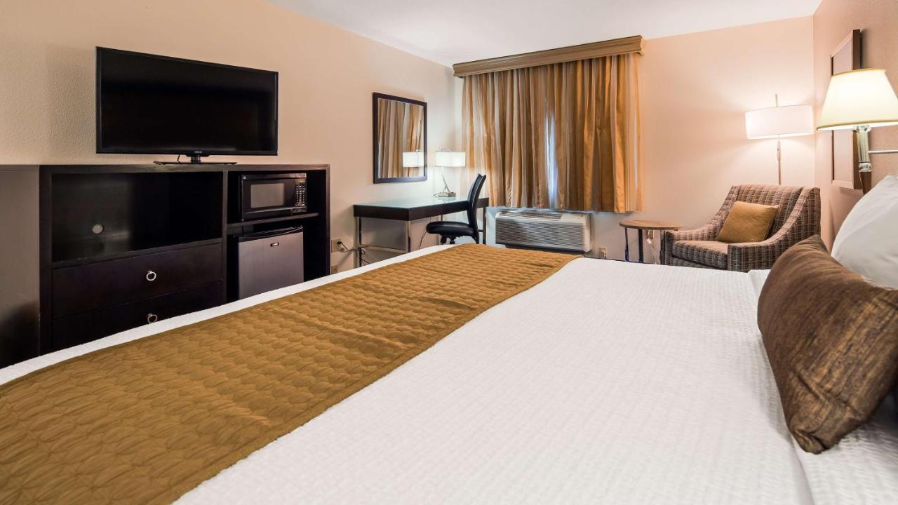 Parkrose Inn and Suites Portland Airport — photo 11