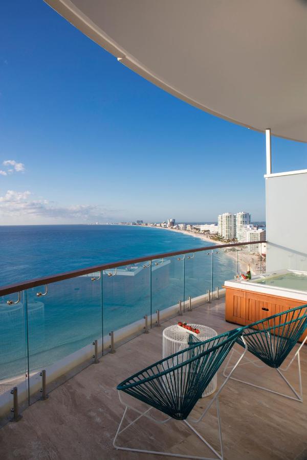 Hotel, plaża: Altitude By Krystal Grand Cancun - All Inclusive