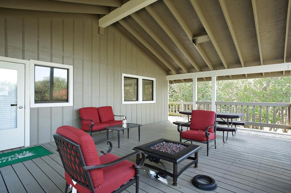 Lake Whitney Camping Resort Ramp Cabin 2 — photo 10