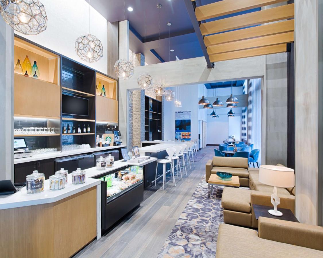 Hyatt Place Long Island City - 4