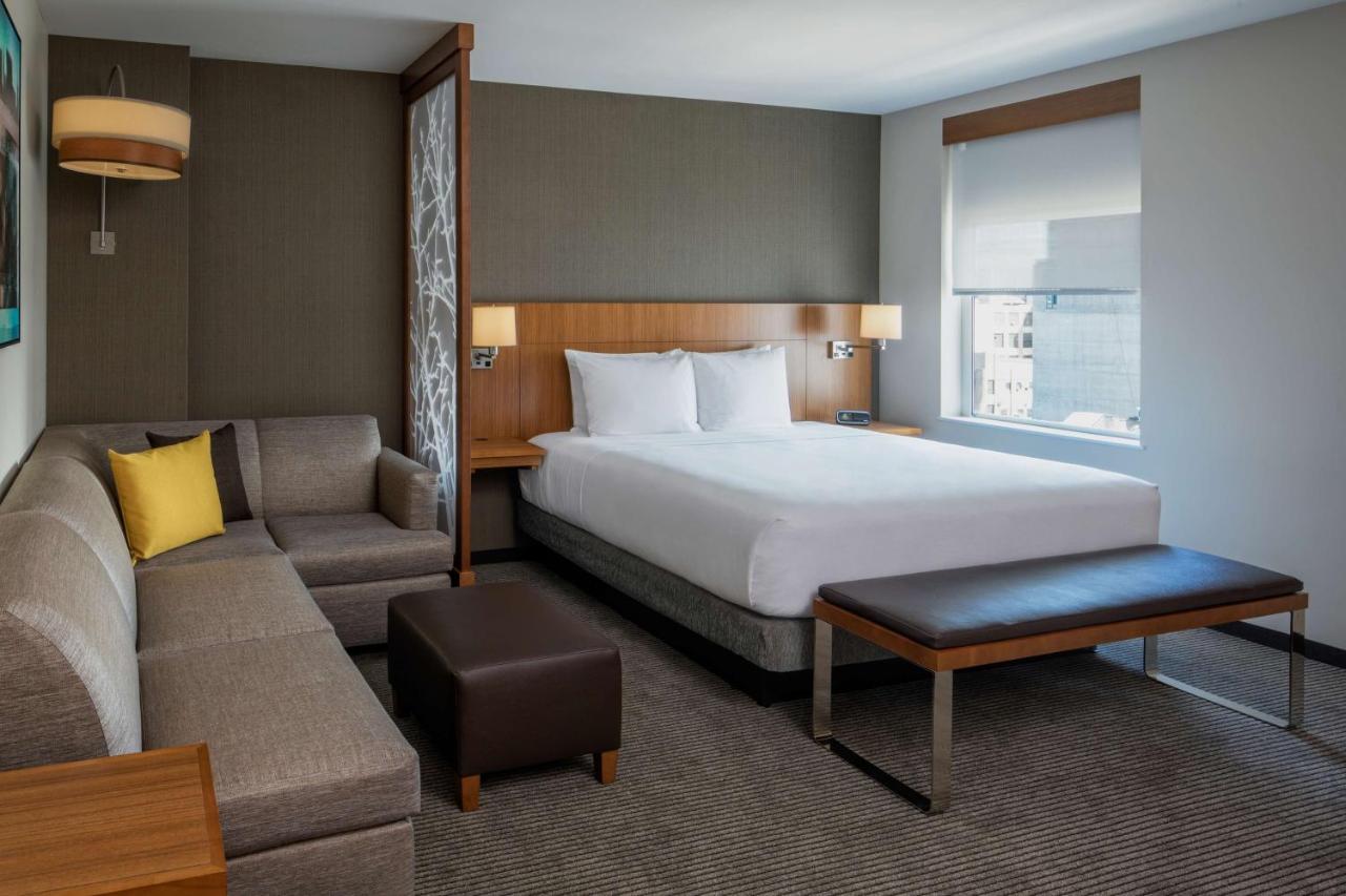 Hyatt Place Long Island City - 2