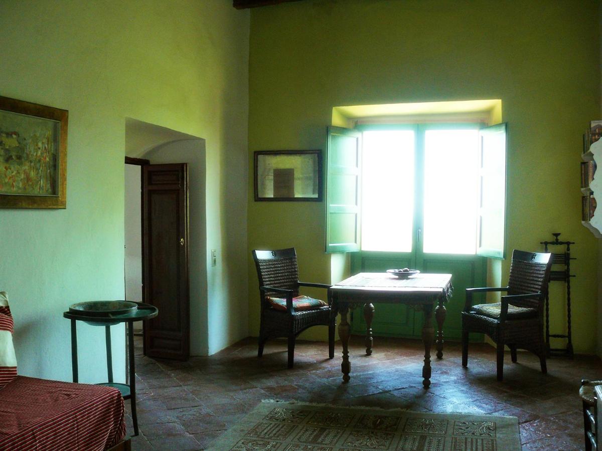 Pension Viña y Rosales (Spanje Mairena) - Booking.com