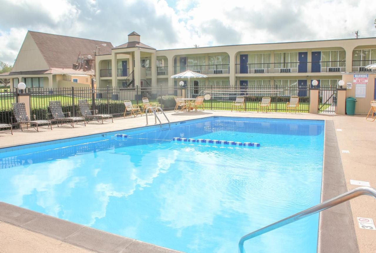 Guardian Inn & Suites — photo 4