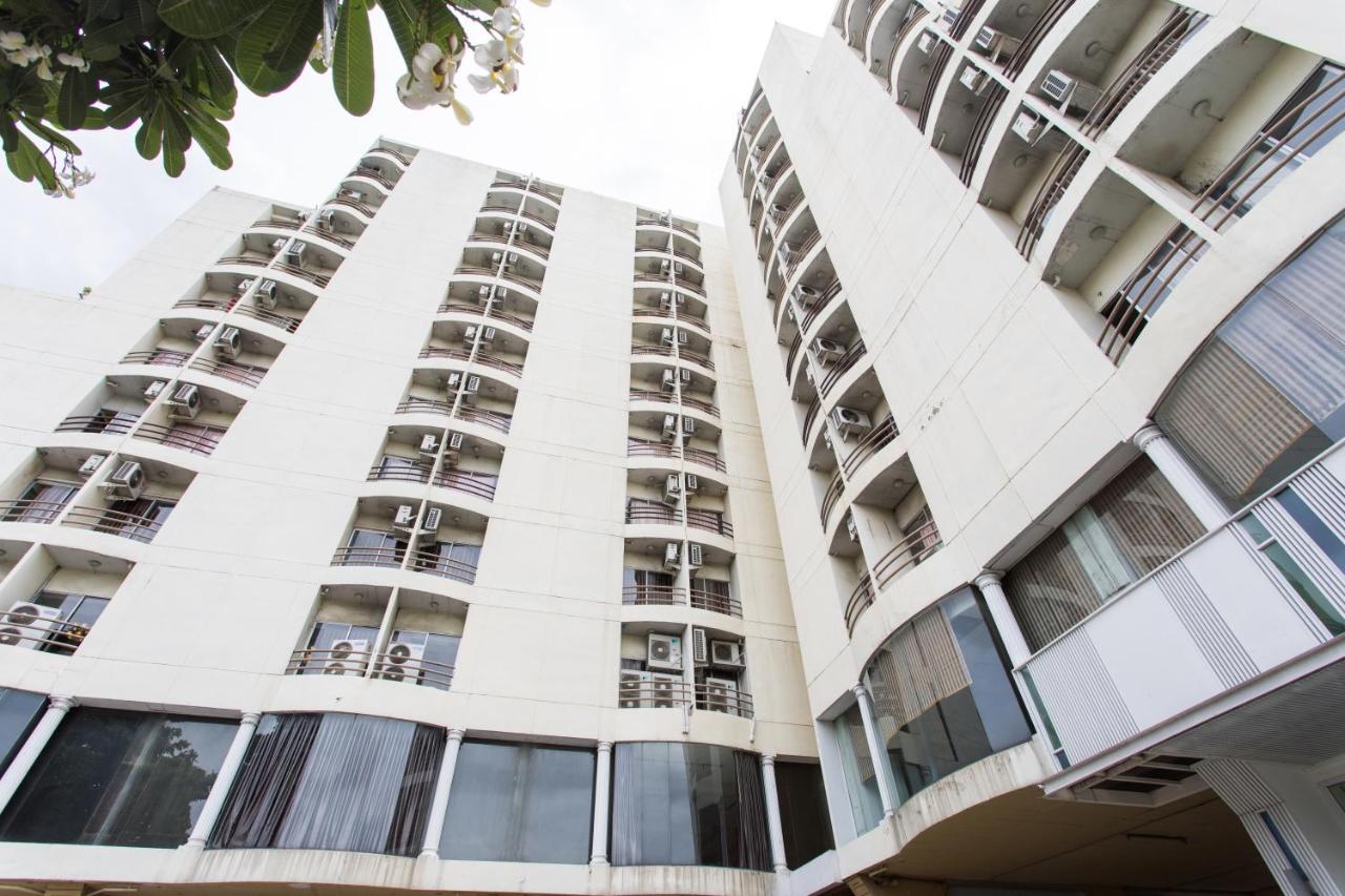 Hotels near Don Muang Airport - The Legacy Hotel