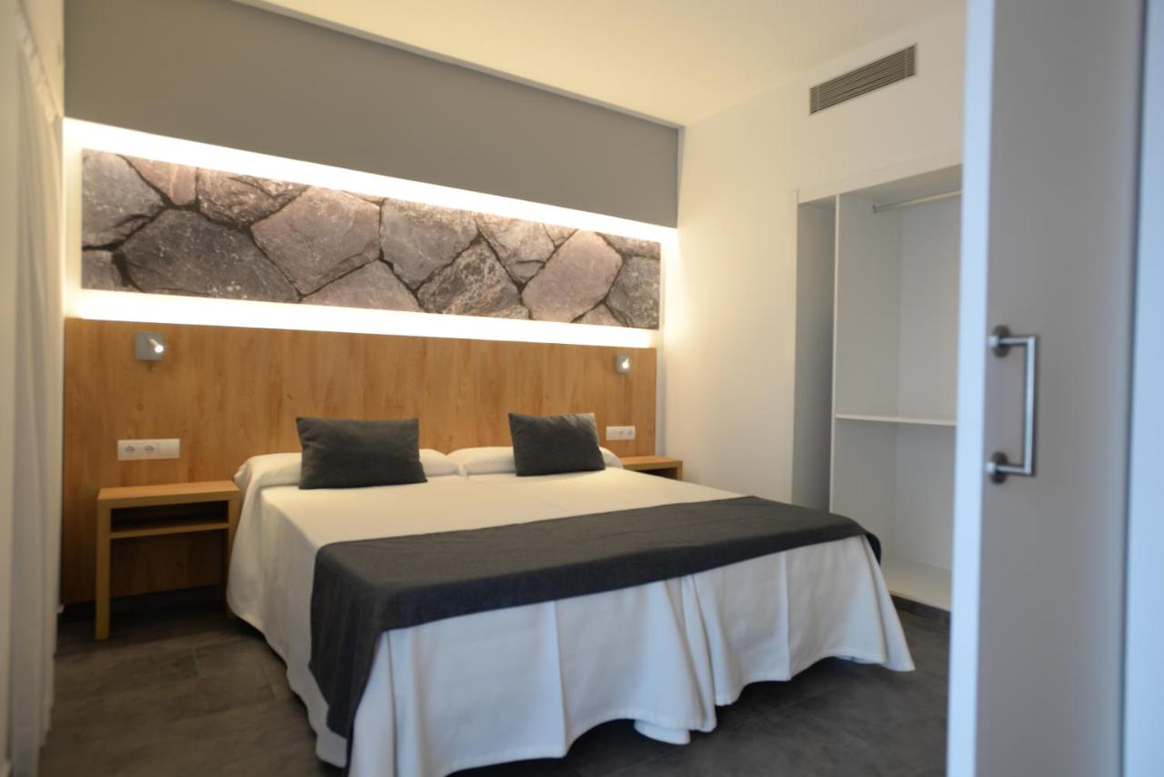 Casa Luis Apartments, Santa Eularia des Riu – Bijgewerkte ...