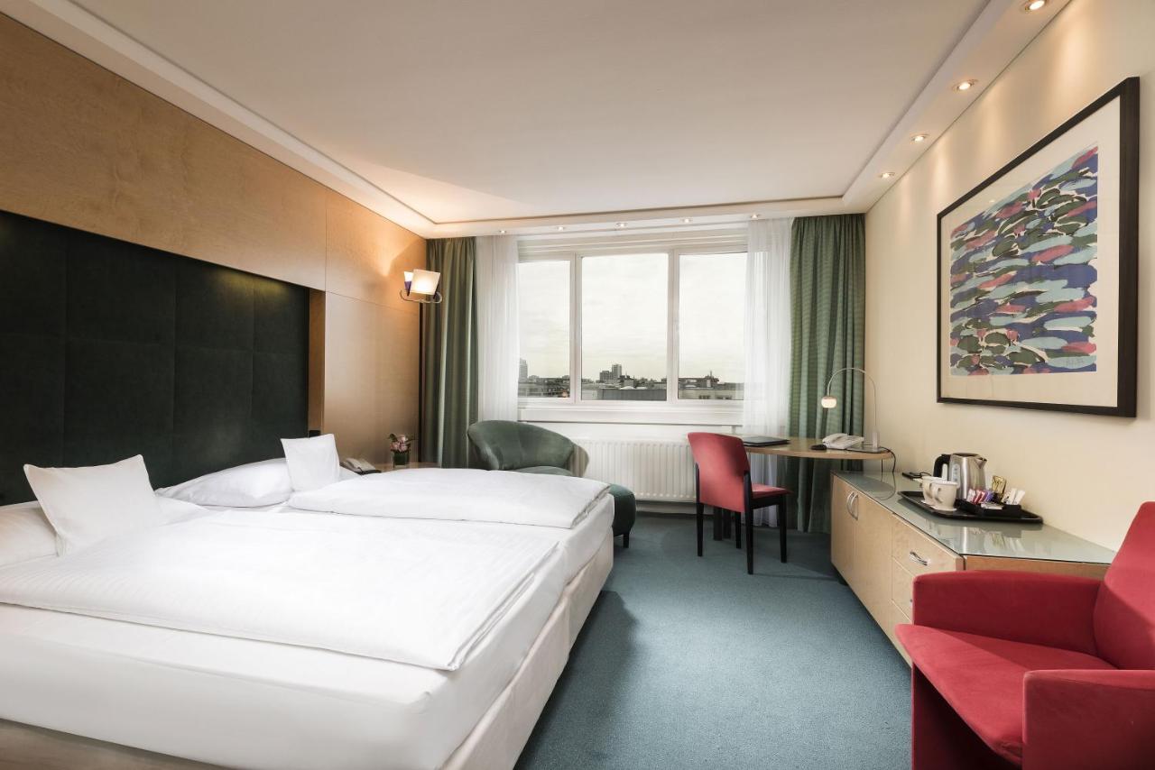 Maritim proArte Hotel Berlin photo