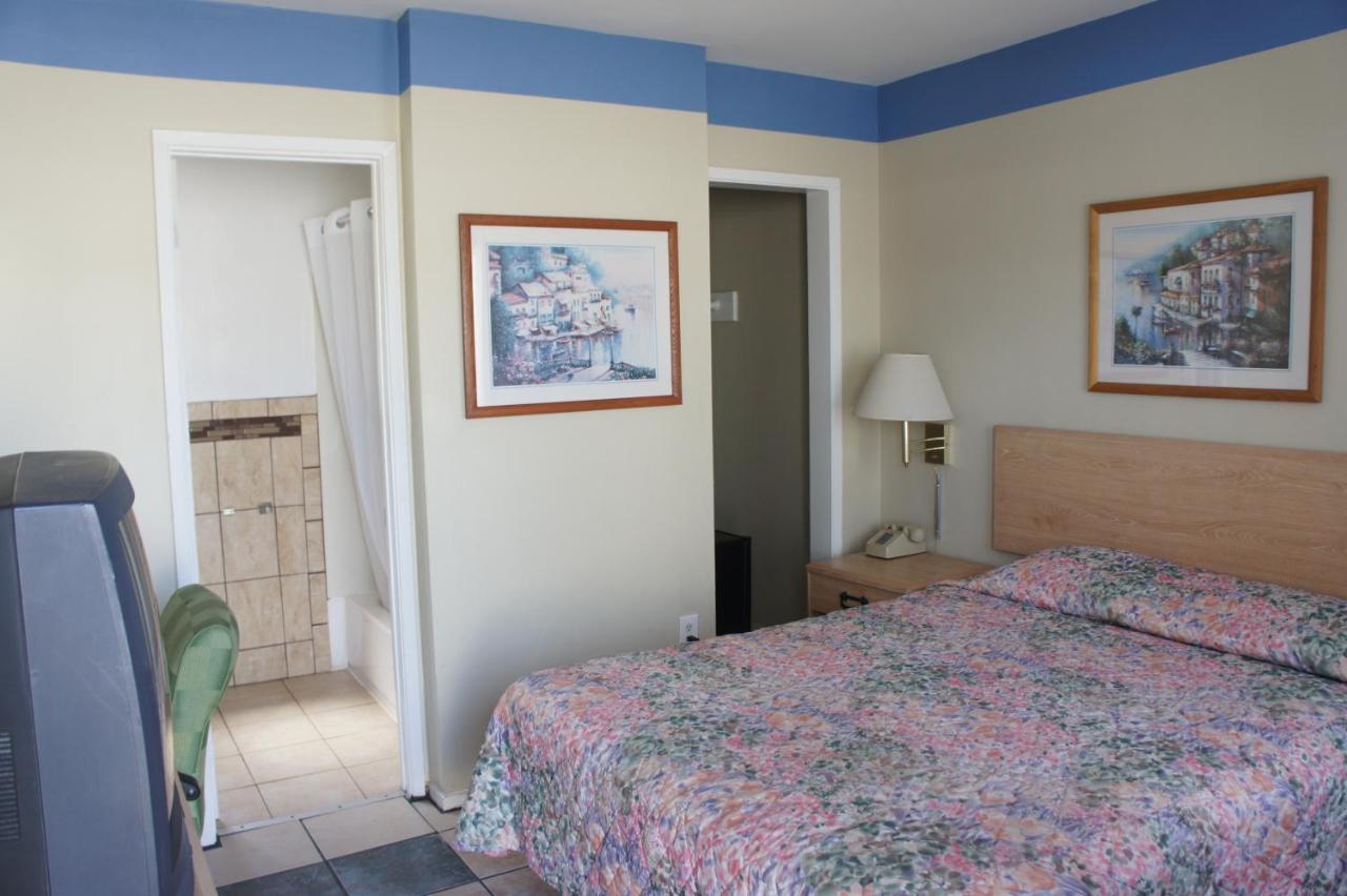 Budget Inn — photo 6