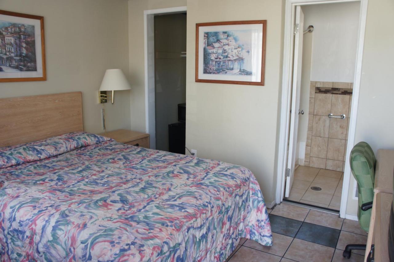 Budget Inn — photo 10