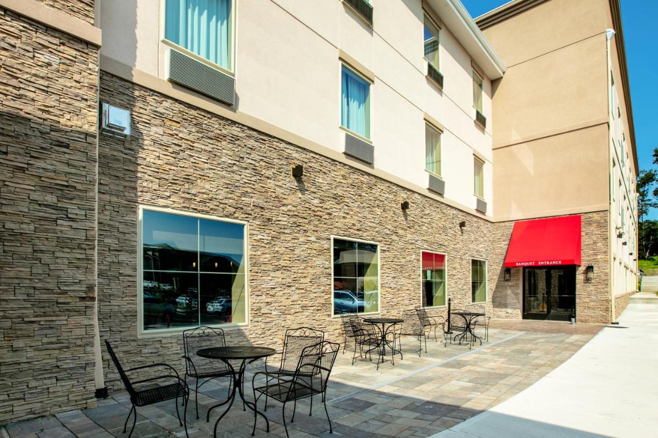 Comfort Suites Fishkill*