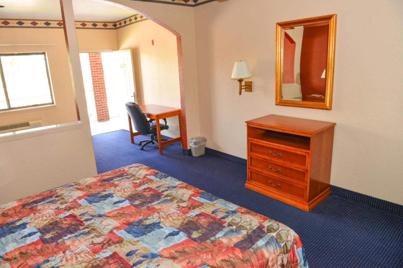 Rose Garden Suites — photo 19