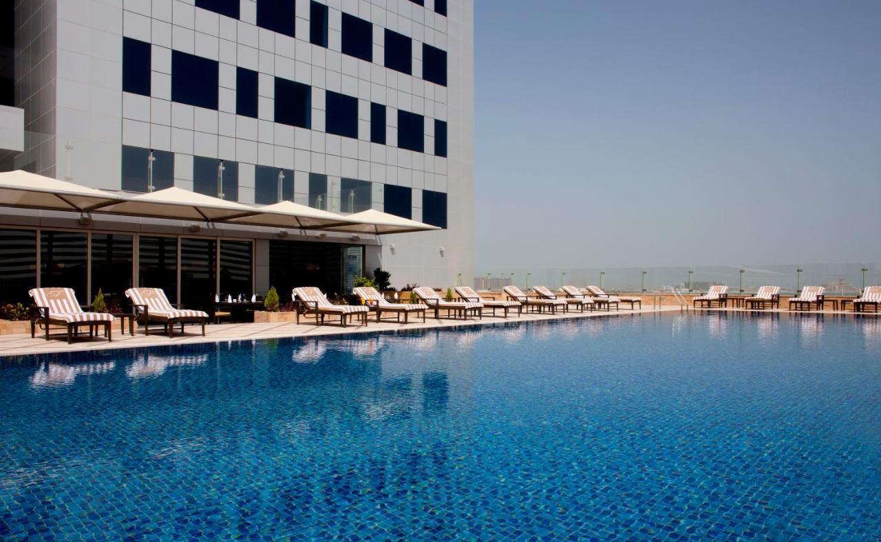 La Suite Dubai Hotel & Apartments photo