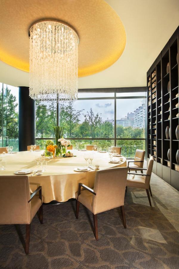Banyan Tree Shanghai On The Bund photo