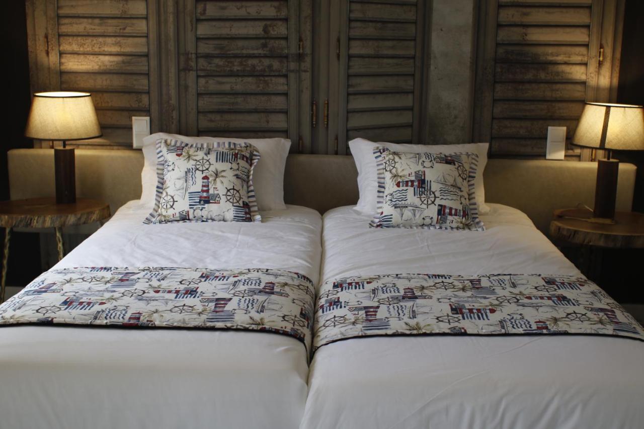 Royal Beach Hostel - 2