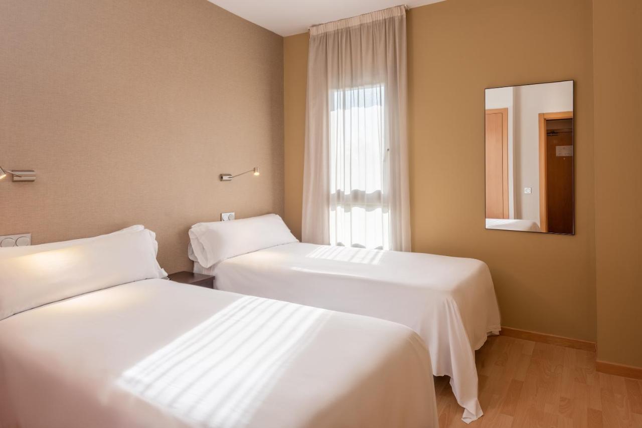 Madrid Airport Suites, Affiliated by Meliá, 마드리드 – 2022 ...